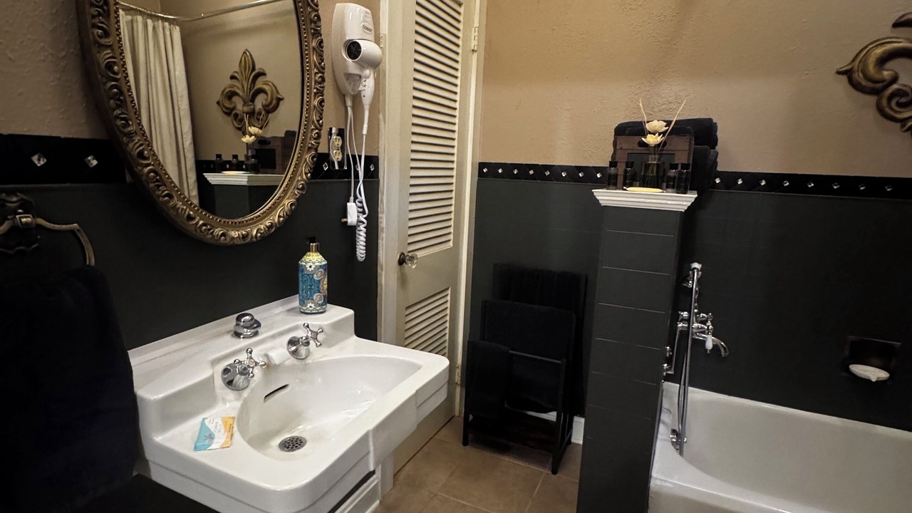Photo of Bathroom in Natchitoches