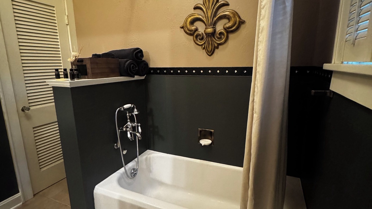 Photo of Bathroom in Natchitoches