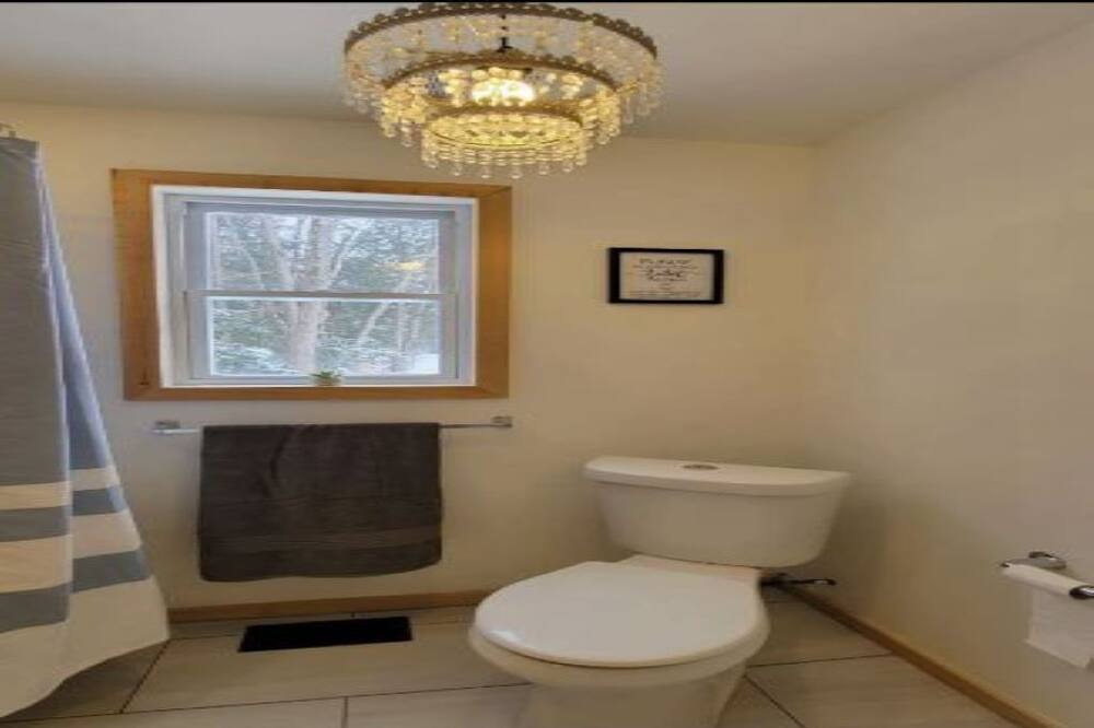 Photo of Bathroom in Bardsville