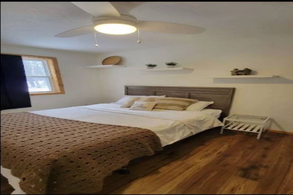Photo of Bedroom in Bardsville