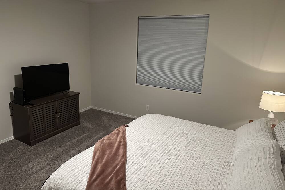 Photo of Bedroom in Los Lunas