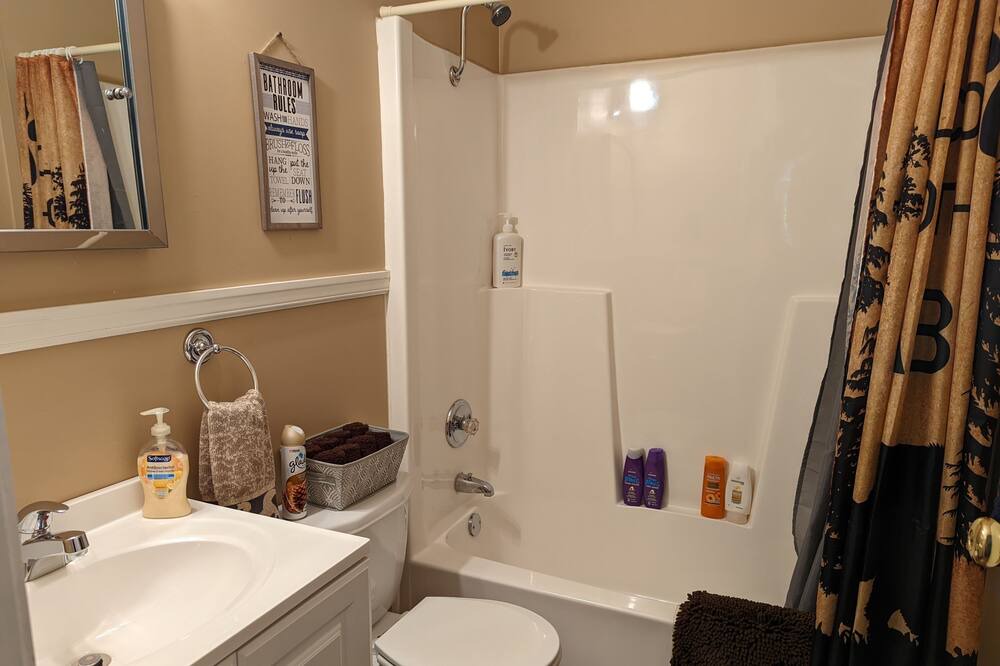 Photo of Bathroom in Ontonagon