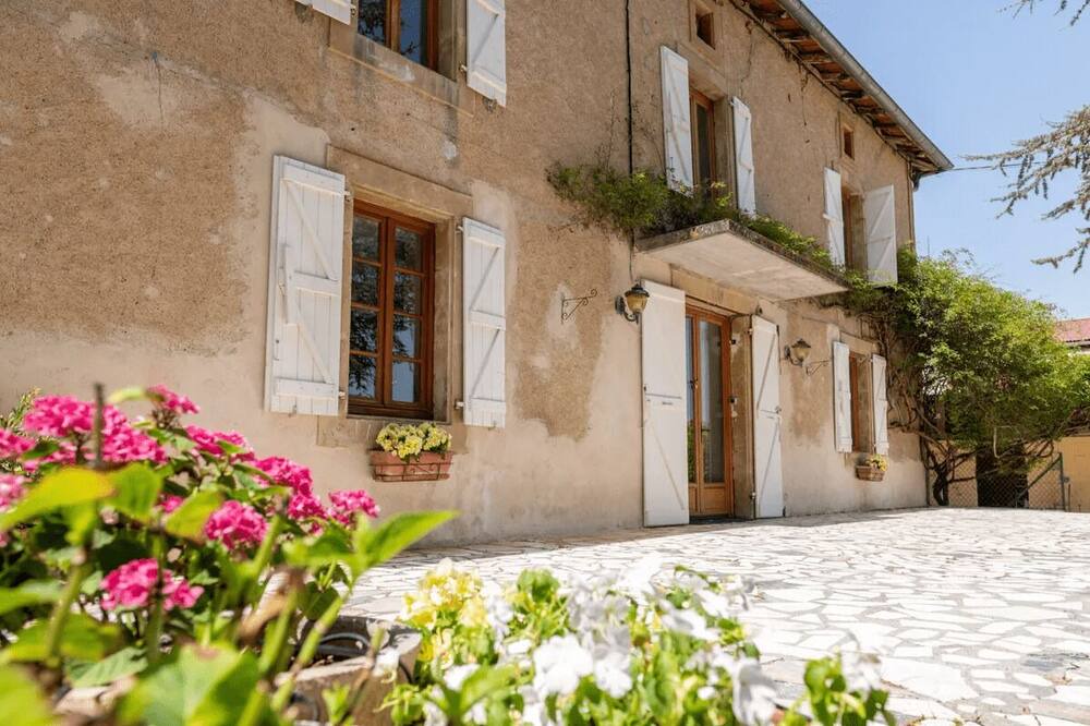 Photo of Outdoor in Montbernard