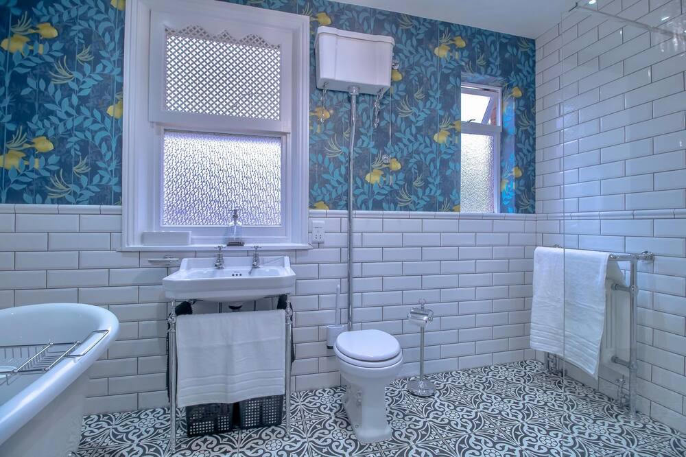 Photo of Bathroom in Roker