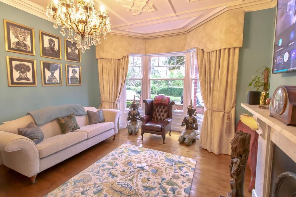 Photo of Others in Roker