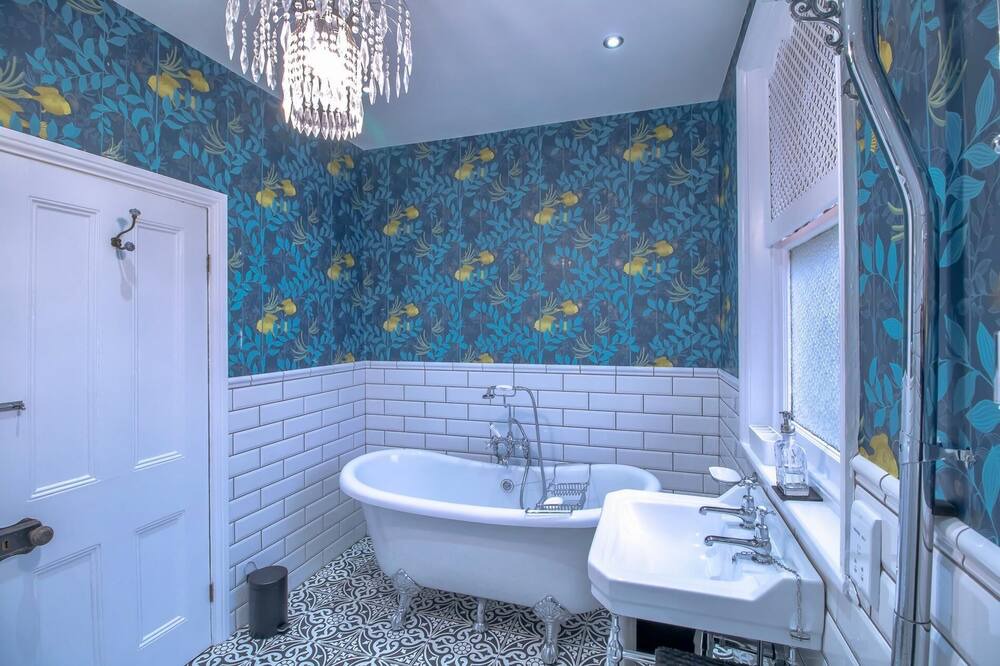 Photo of Bathroom in Roker