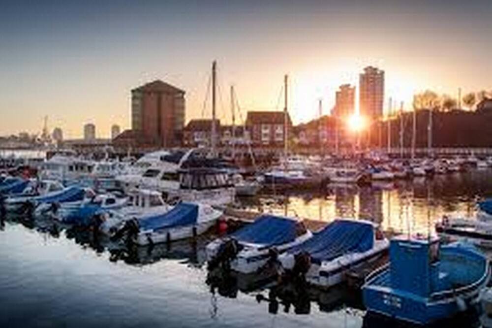 Photo of Others in Roker