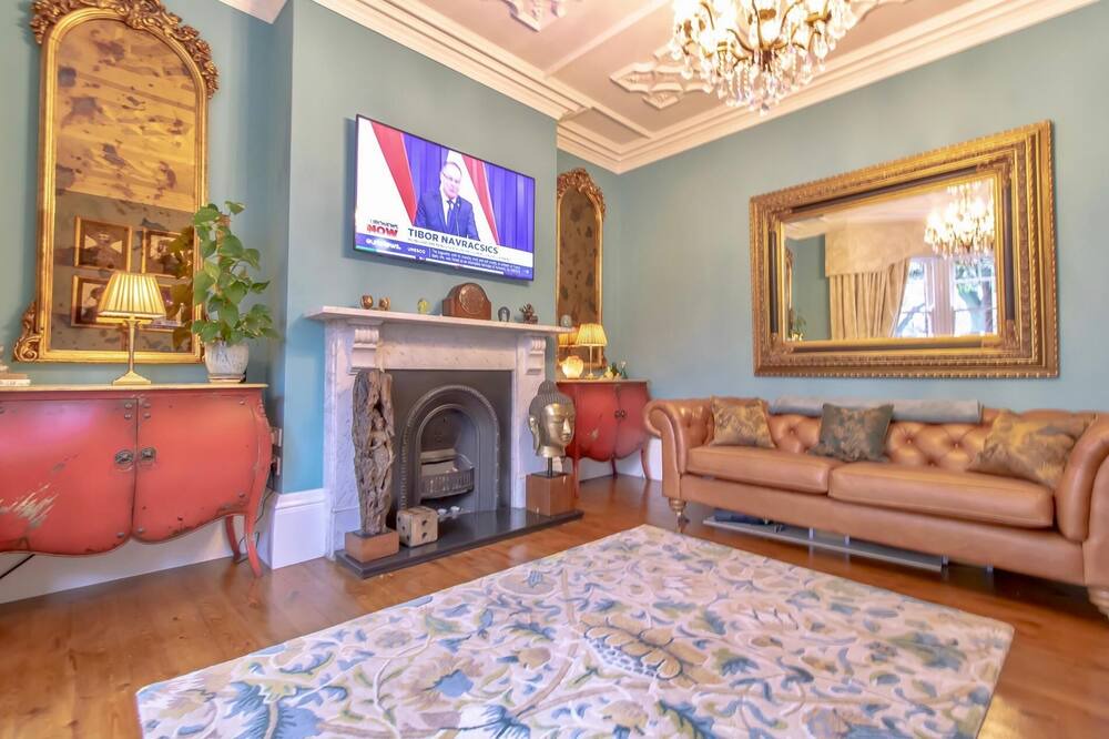 Photo of Others in Roker