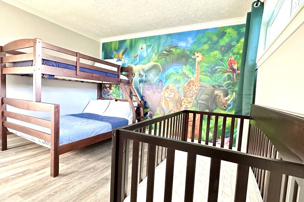 Photo of Bedroom in Cloverleaf