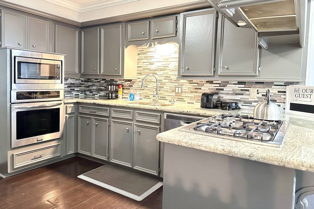 Photo of Kitchen in Cloverleaf