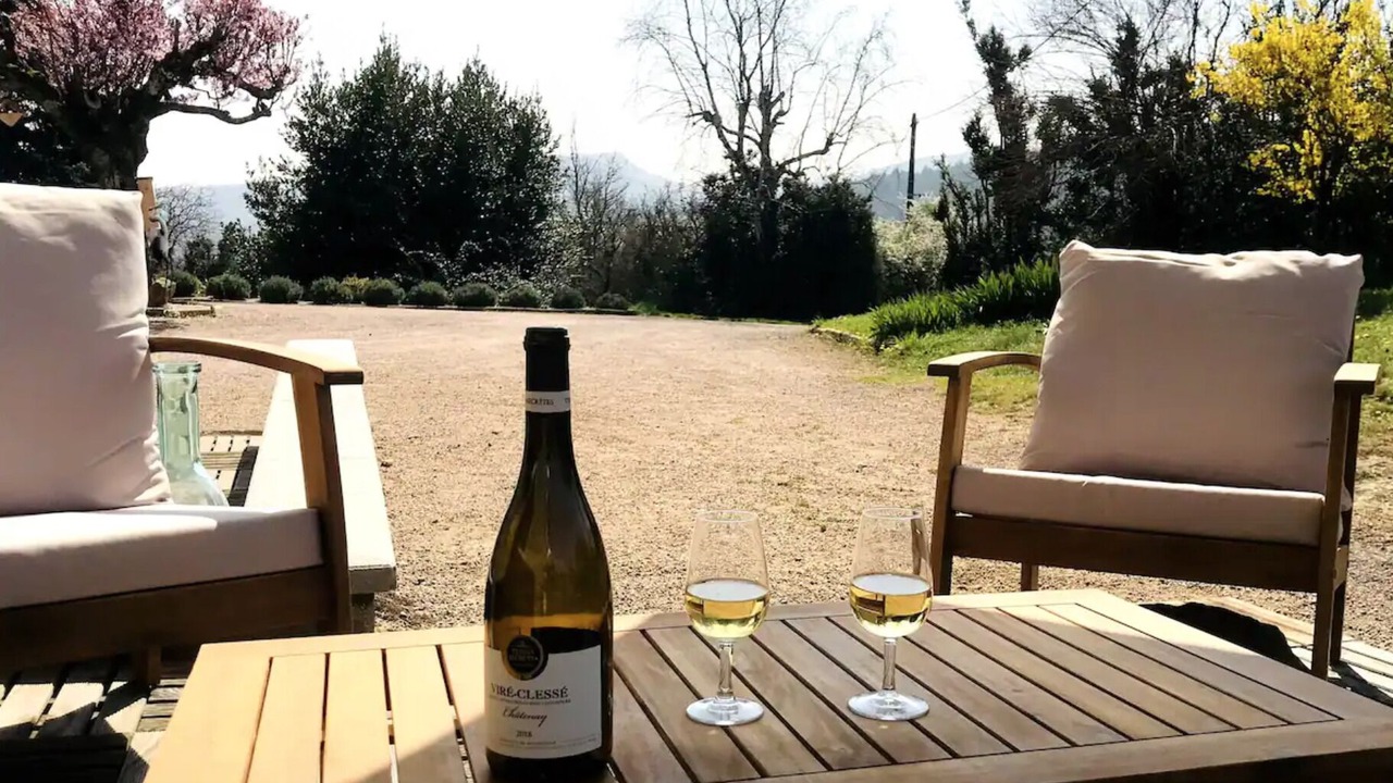 Photo of Outdoor in La Roche-Vineuse