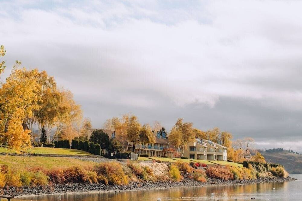 Photo of Others in Wapato Point