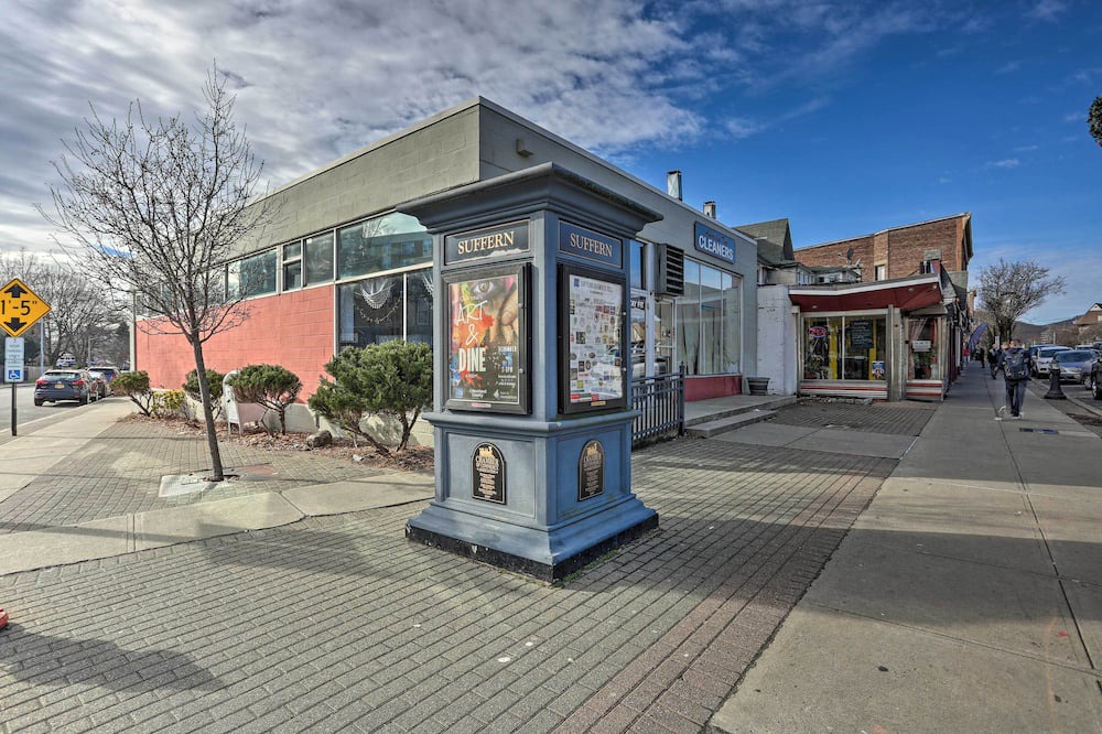 Photo of Outdoor in Tallman