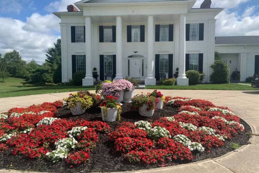 Photo of Outdoor in Cayuga