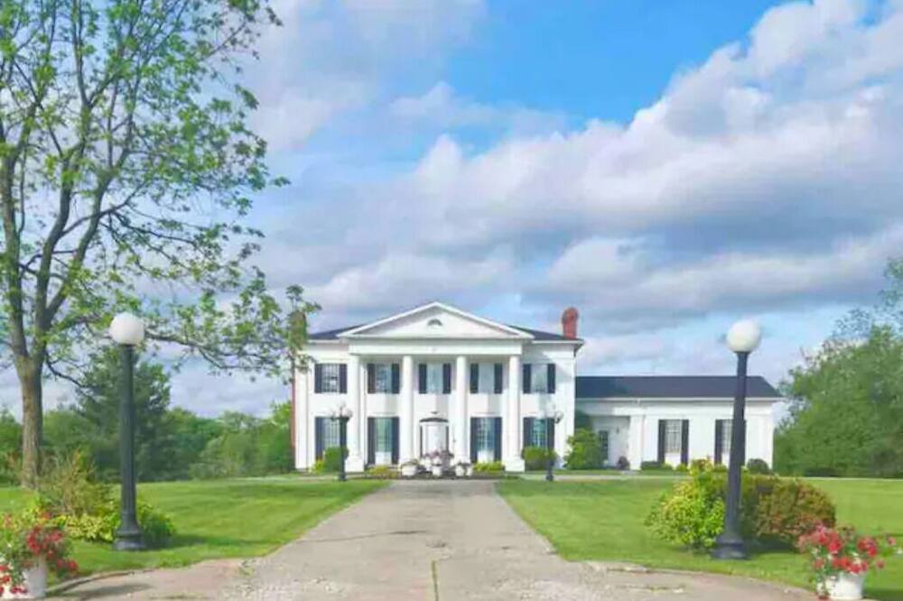 Photo of Outdoor in Cayuga