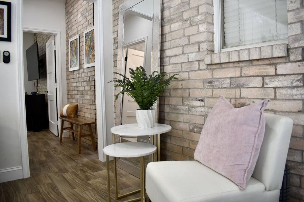 Photo of Livingroom in Denton