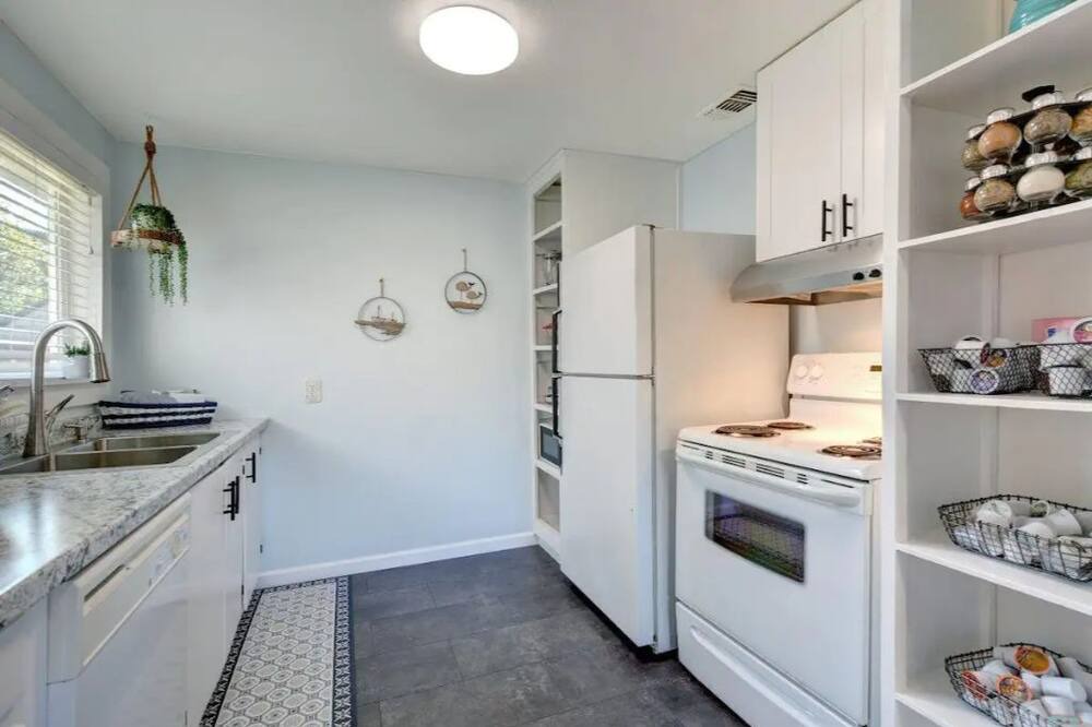Photo of Kitchen in Port Orford