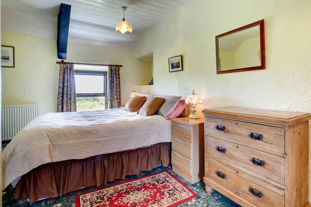 Photo of Bedroom in Llanfaglan