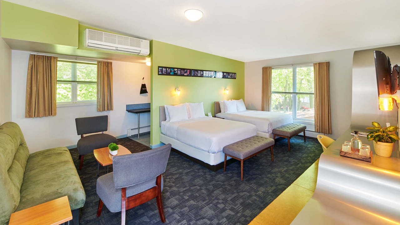 Photo of Others in Greenport