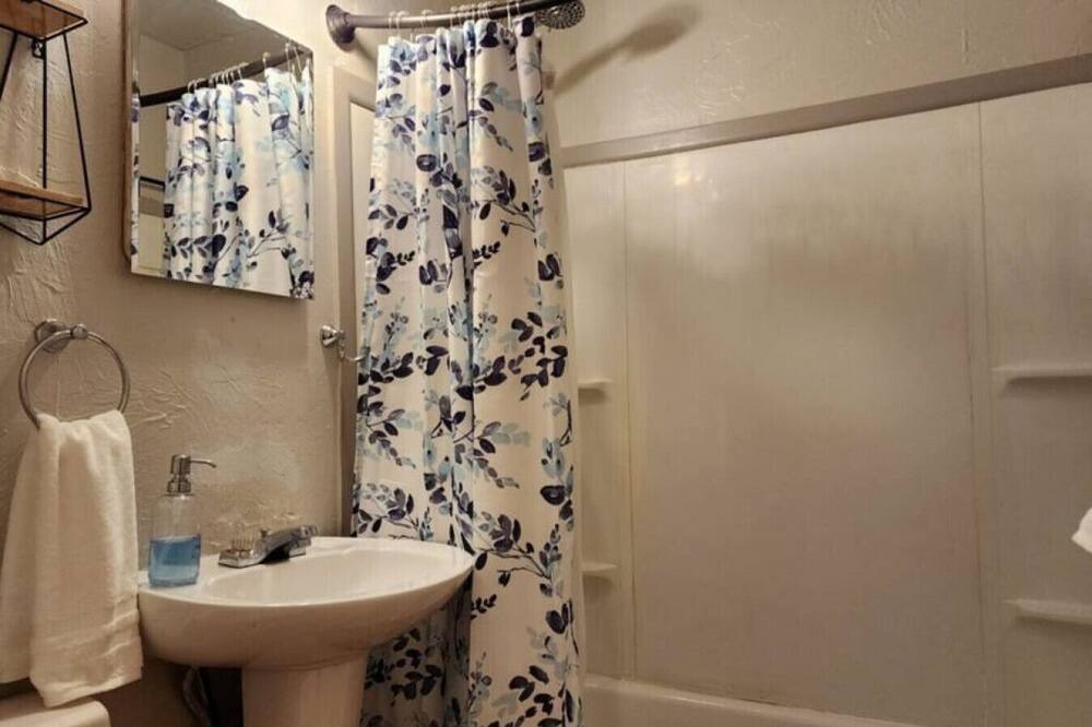 Photo of Bathroom in Midwest City