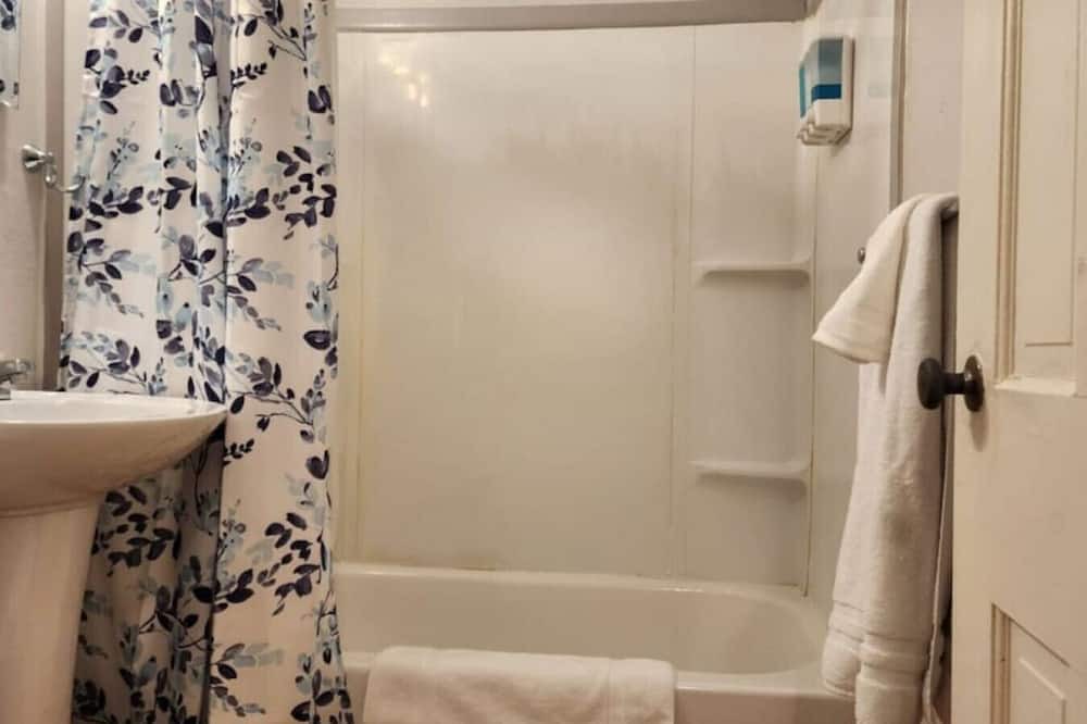 Photo of Bathroom in Midwest City