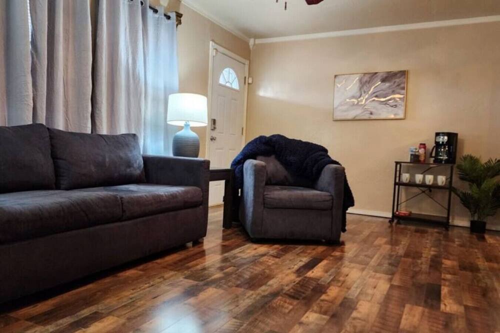 Photo of Bedroom in Midwest City