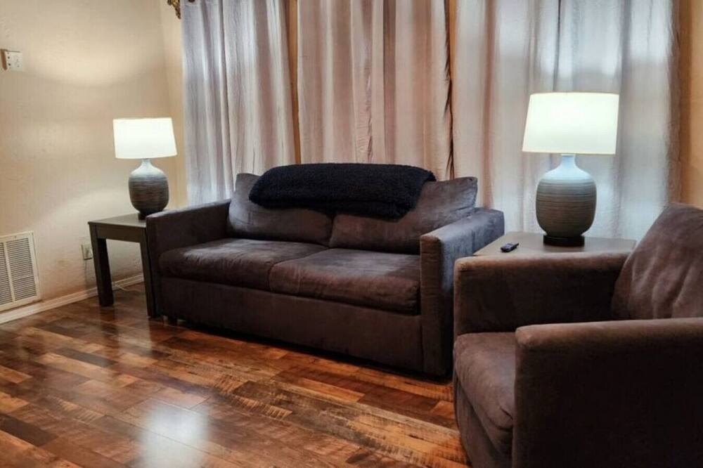 Photo of Bedroom in Midwest City