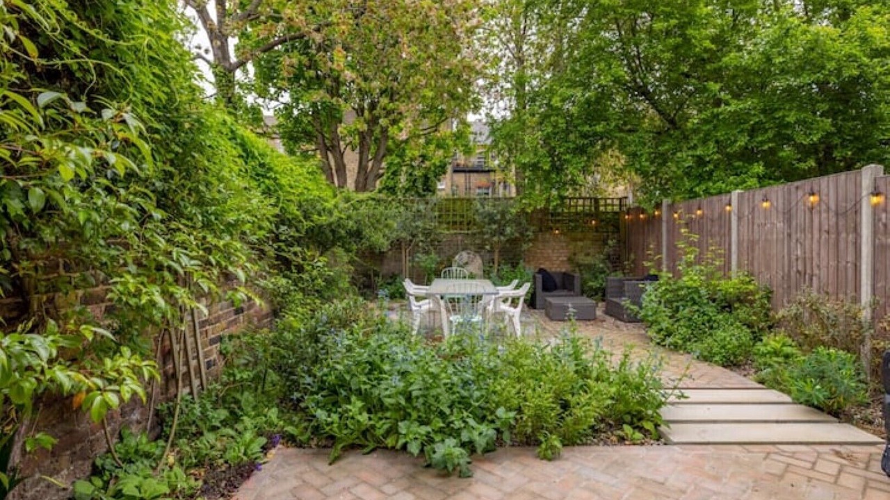 Photo of Outdoor in Vassall