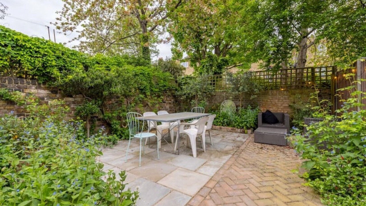 Photo of Outdoor in Vassall