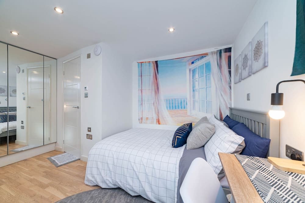 Photo of Bedroom in Wimbledon