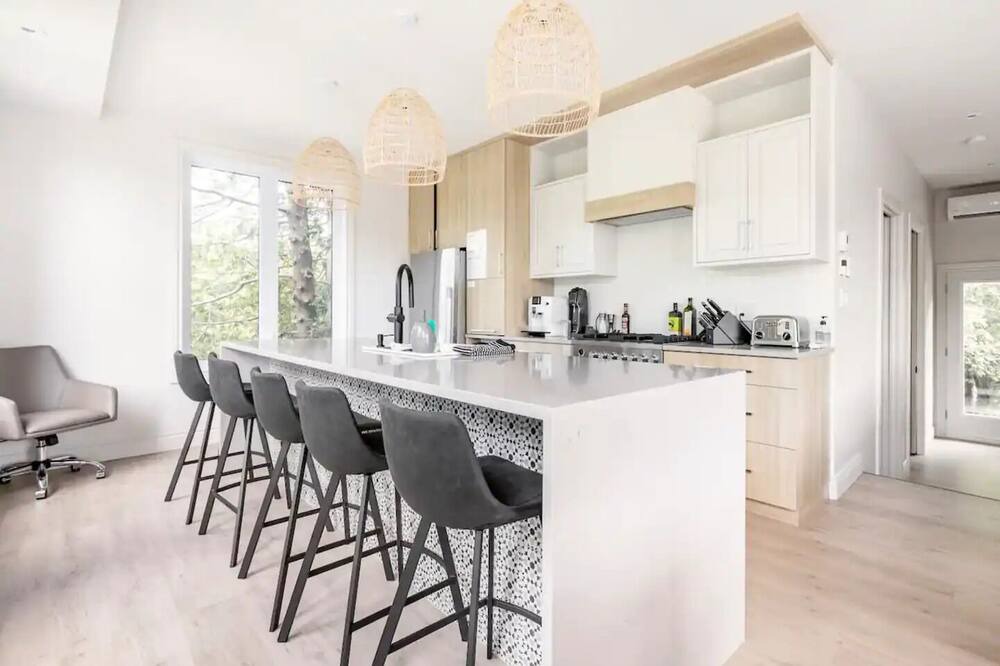 Photo of Kitchen in North Hatley