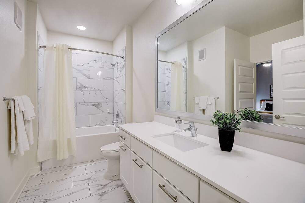 Photo of Bathroom in Highland