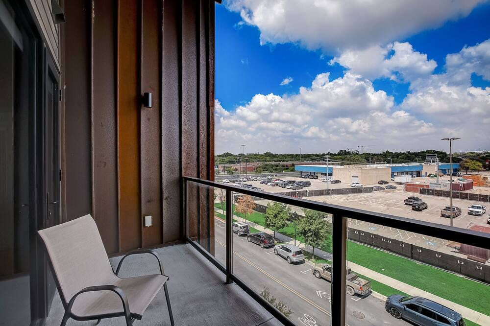 Photo of Patio Balcony in Highland