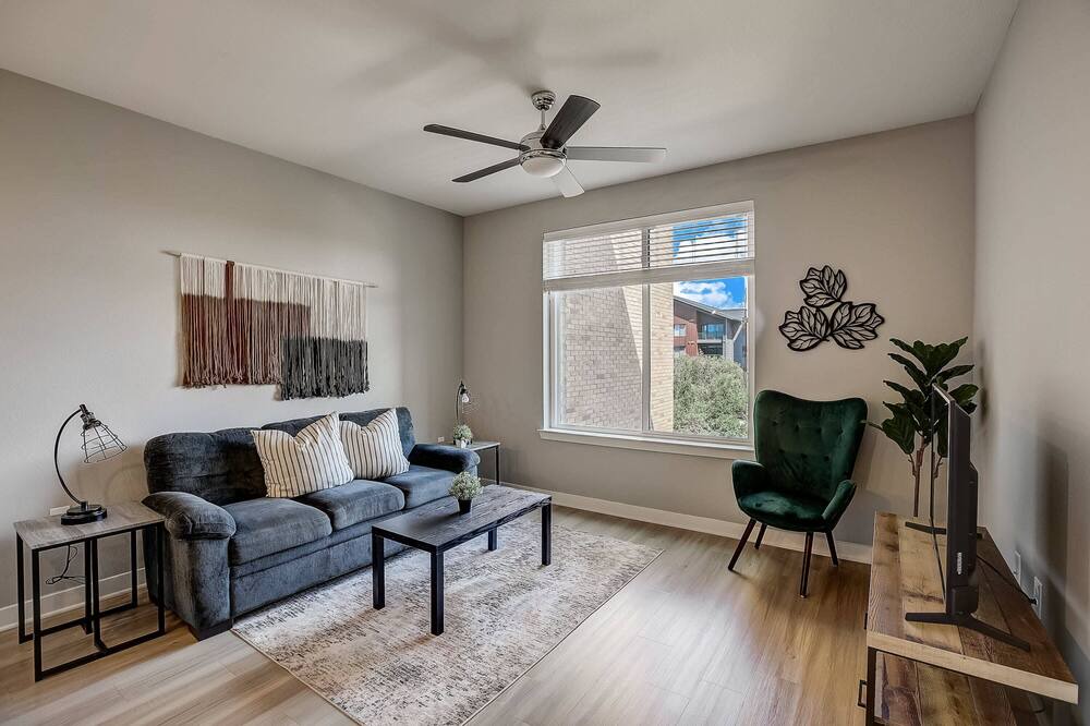 Photo of Livingroom in Highland