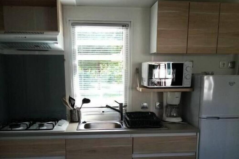 Photo of Kitchen in Saint-Genix-sur-Guiers