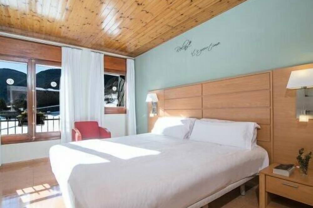 Photo of Bedroom in Arans