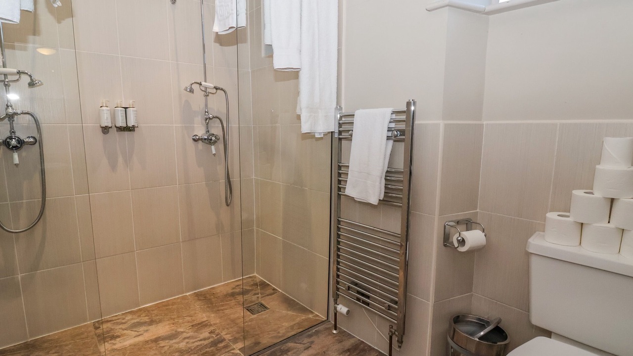 Photo of Bathroom in Ryther