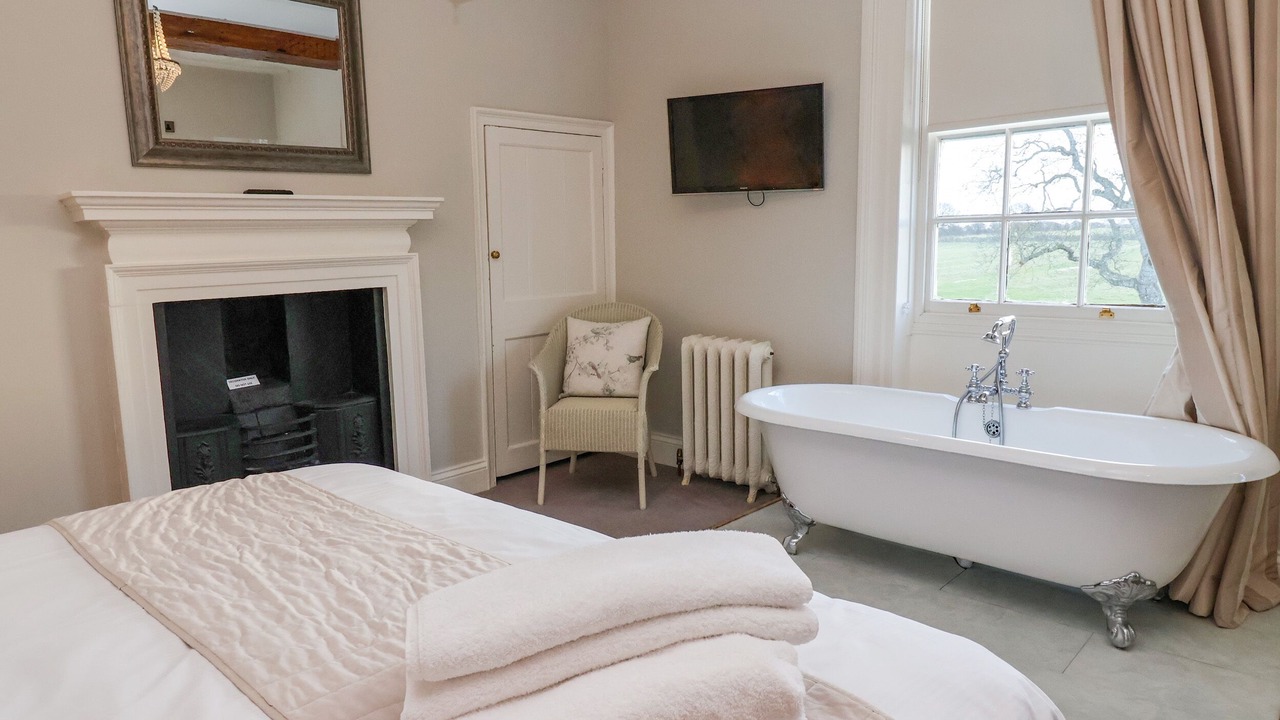 Photo of Others in Ryther