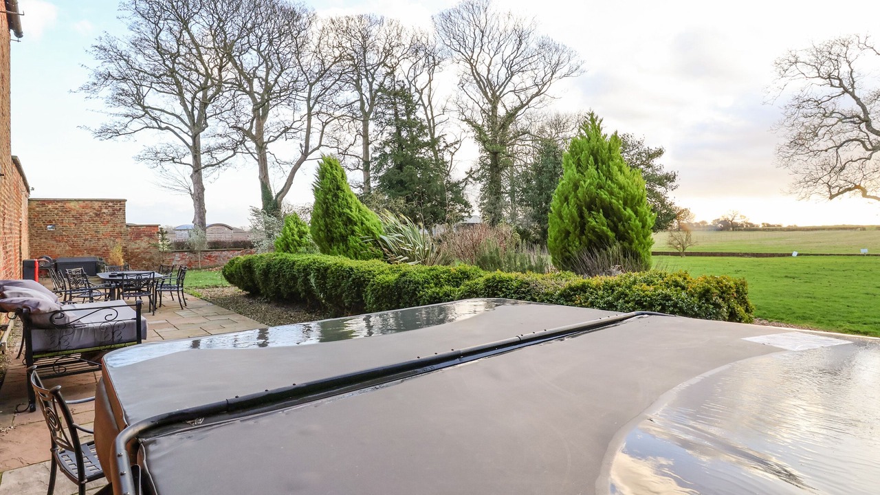 Photo of Others in Ryther