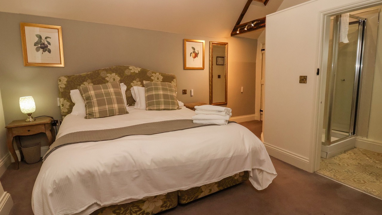 Photo of Others in Ryther