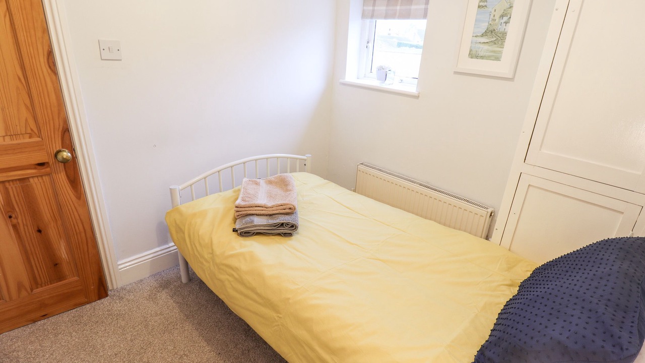 Photo of Others in Roos