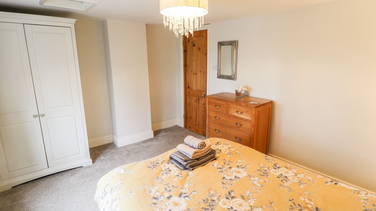 Photo of Others in Roos