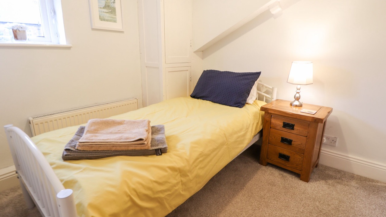 Photo of Others in Roos