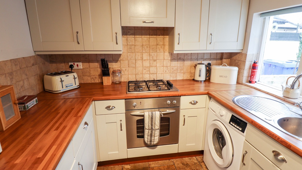 Photo of Others in Roos