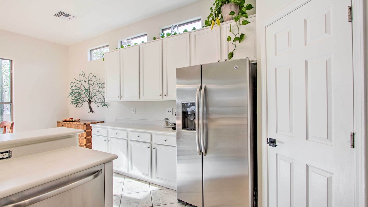 Photo of Kitchen in Legend Trail