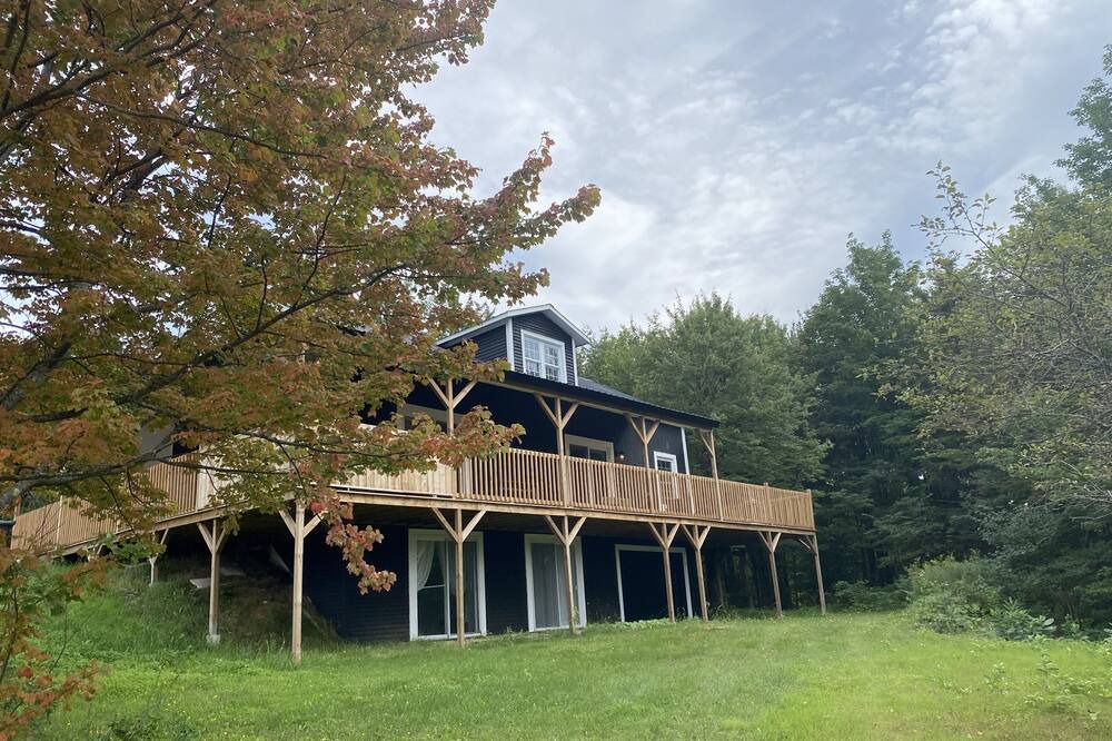 Photo of Outdoor in Bolton-Ouest