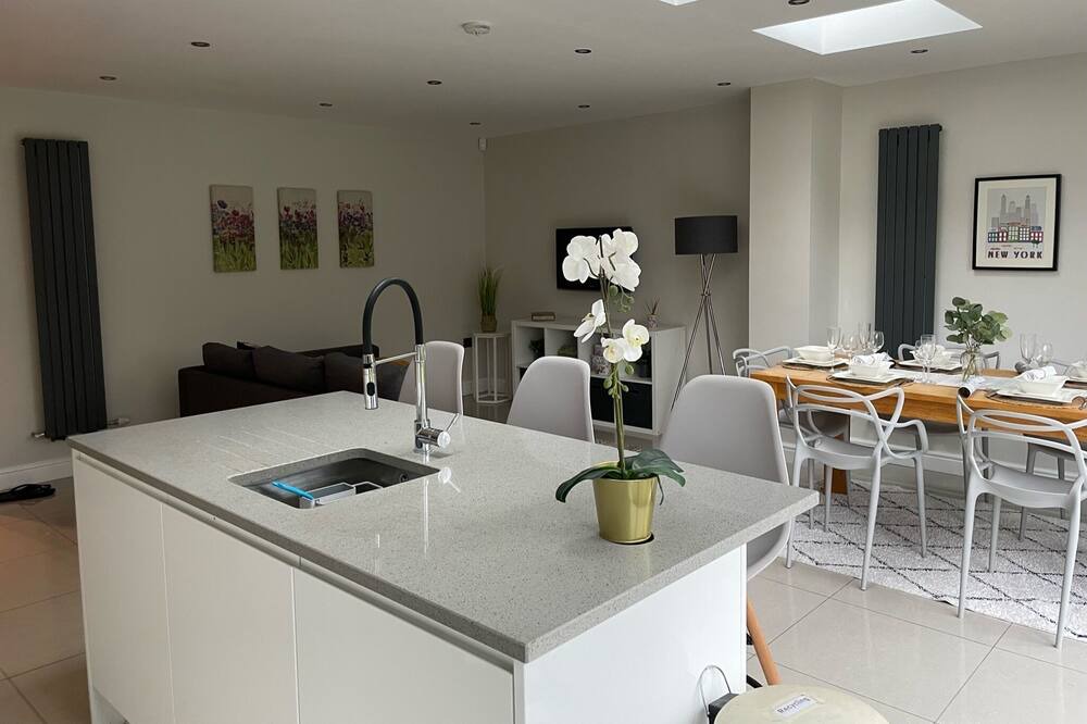 Photo of Others in Wilmslow