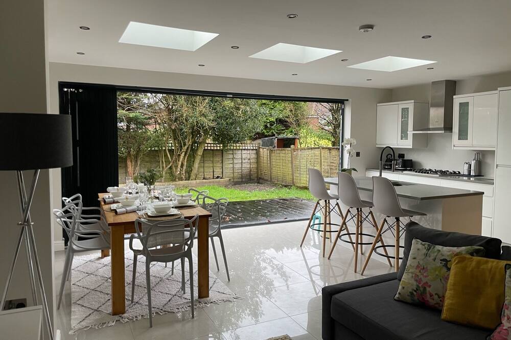 Photo of Others in Wilmslow