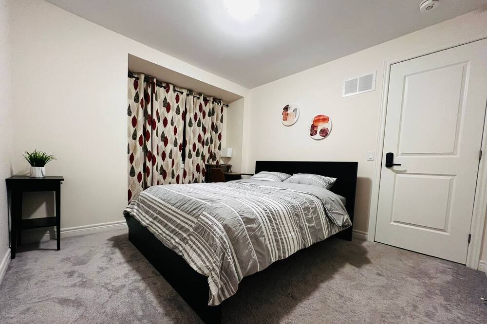 Photo of Bedroom in Hamilton