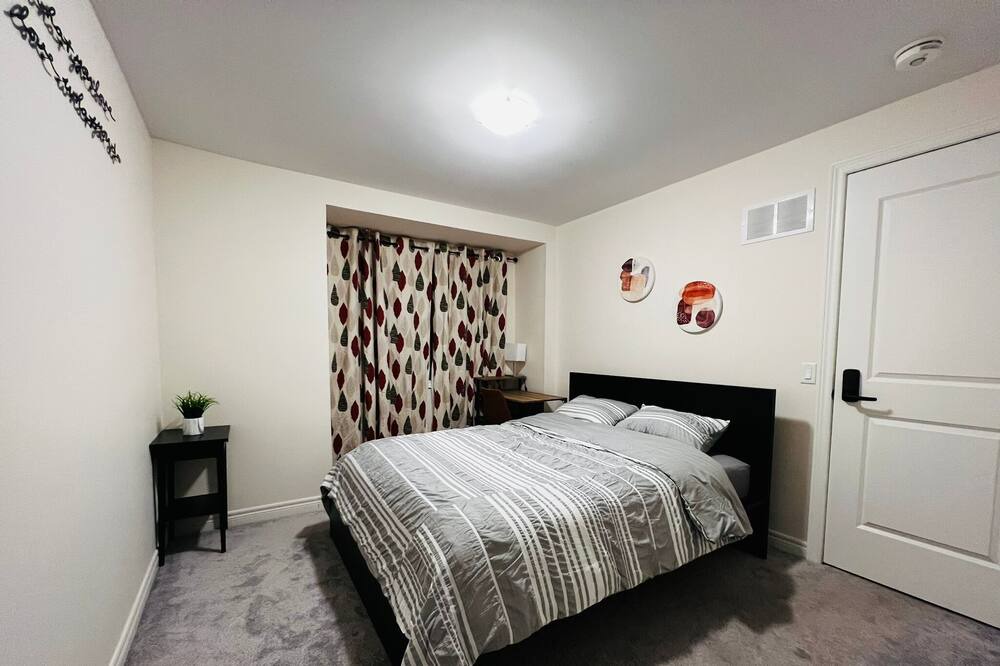 Photo of Bedroom in Hamilton